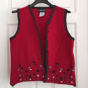 Sag Harbor Vest Large Red Gray Warm Button down V-neck